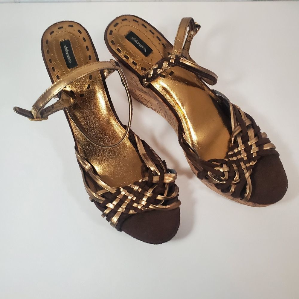 Xhilaration brown and gold wedges - Picture 11 of 13